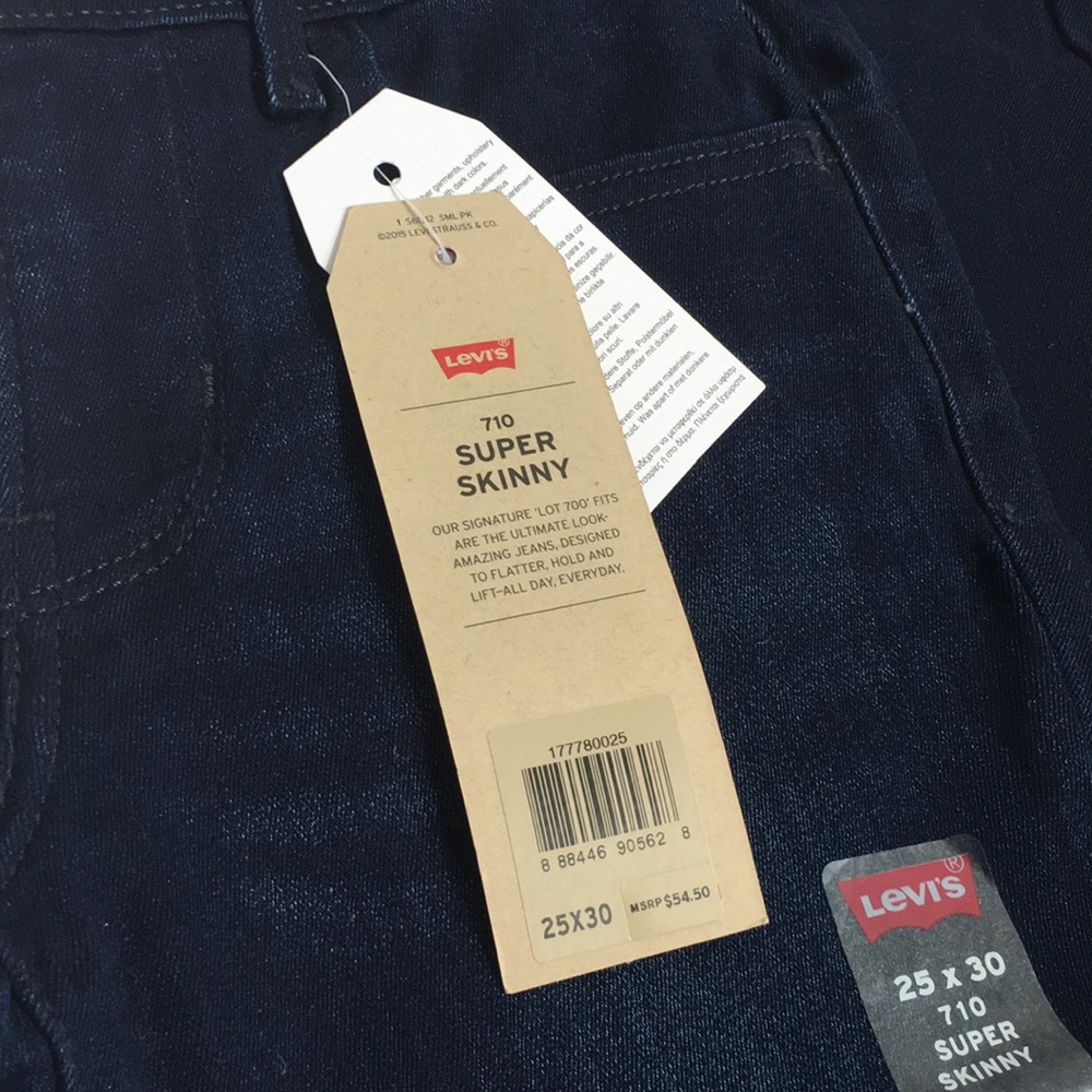 Levi’s 710 Super Skinny Jeans - Picture 4 of 4